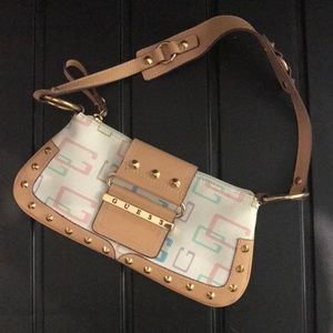 Brand new guess small handbag for sale.